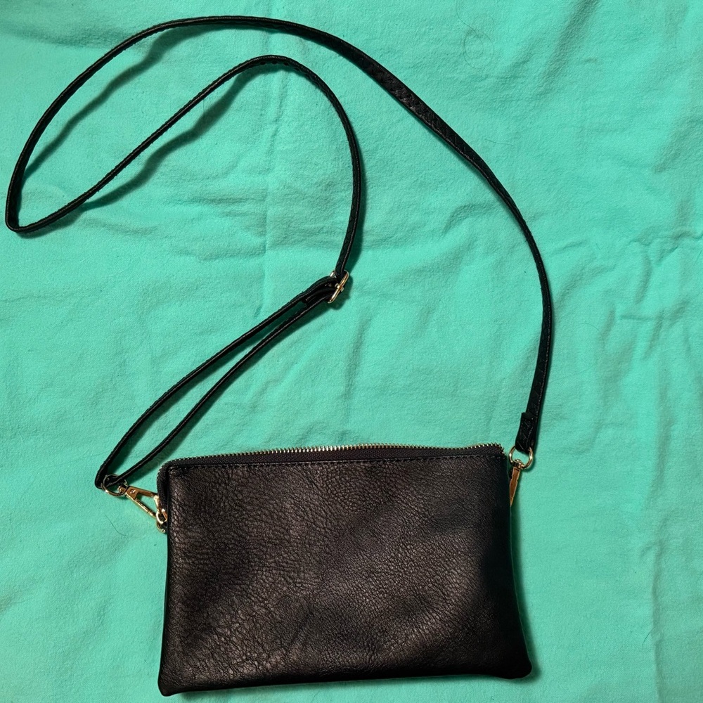 Jen and Co navy crossbody or wristlet